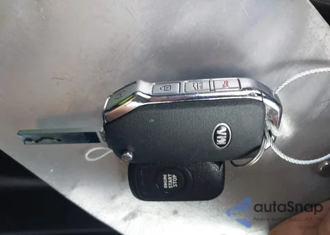 2021 Kia Forte Lxs z USA, uszkodzony, nr VIN 3KPF24AD4ME333120